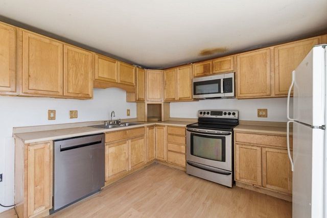 211 Emerald Drive, Barrington, NH 03825