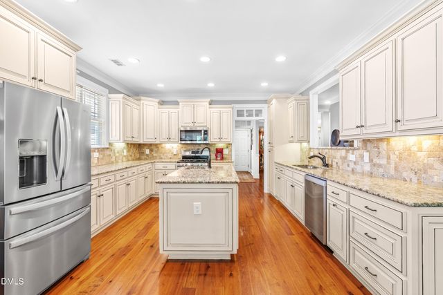 399 Beckwith Avenue, Clayton, NC 27527