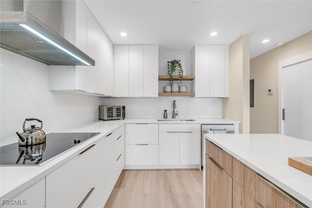 1341 Middle Gulf DR 3D, Sanibel, FL 33957