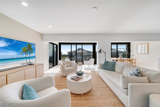 1341 Middle Gulf DR 3D, Sanibel, FL 33957