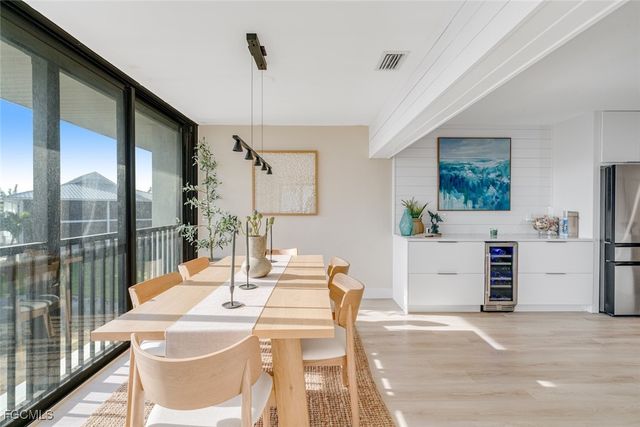 1341 Middle Gulf DR 3D, Sanibel, FL 33957