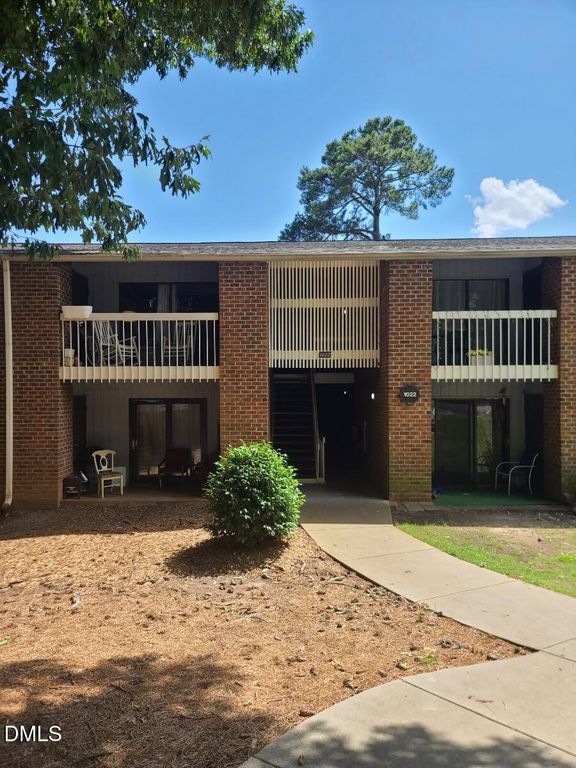 1022 Sandlin Place, Raleigh, NC 27606