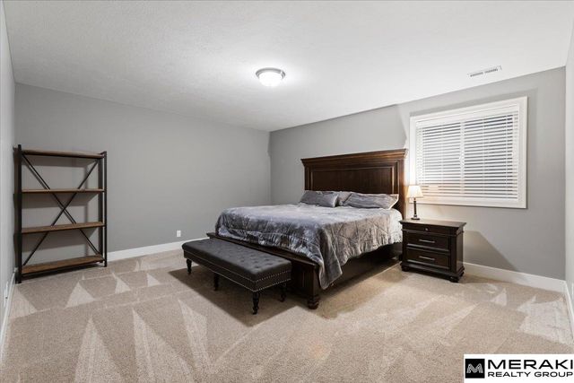 10709 S 168th Avenue, Omaha, NE 68136