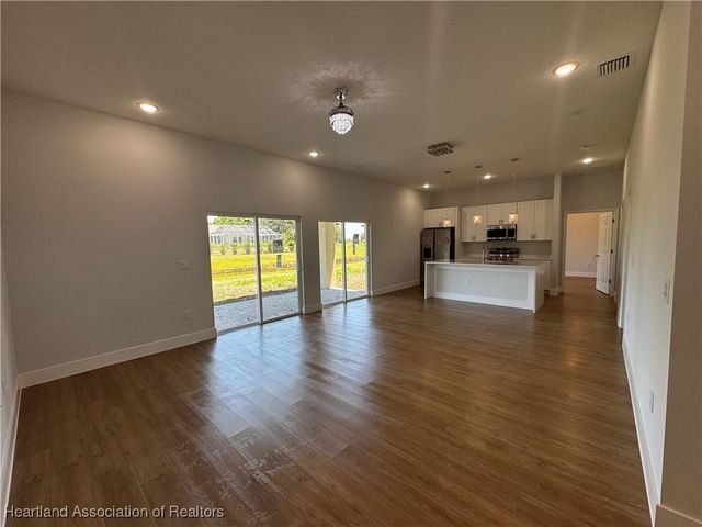 6741 HEAVITREE Drive, Sebring, FL 33876