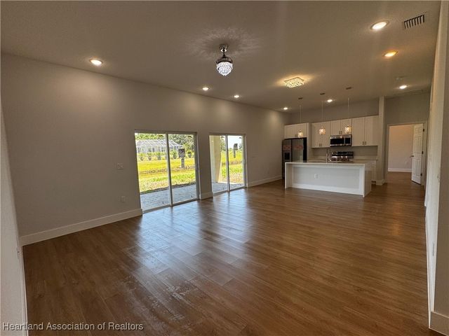 6741 HEAVITREE Drive, Sebring, FL 33876