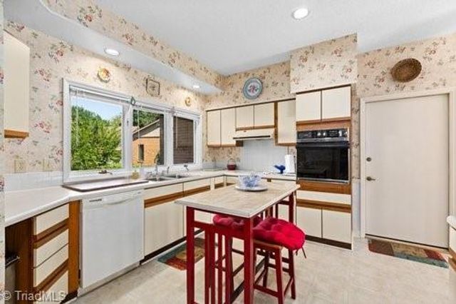 150 Oleander Drive, Bermuda Run, NC 27006