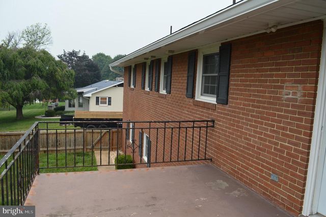 328 ANTIETAM DRIVE, Waynesboro, PA 17268