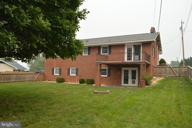 328 ANTIETAM DRIVE, Waynesboro, PA 17268