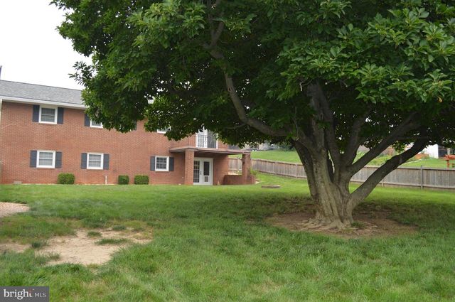 328 ANTIETAM DRIVE, Waynesboro, PA 17268