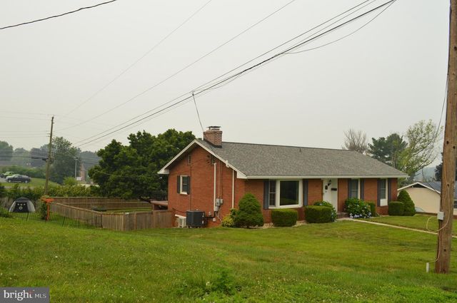 328 ANTIETAM DRIVE, Waynesboro, PA 17268