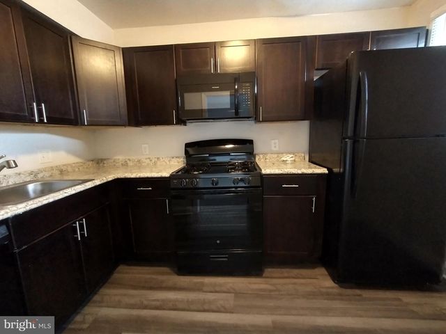 6105 CHINQUAPIN PKWY, Baltimore, MD 21239