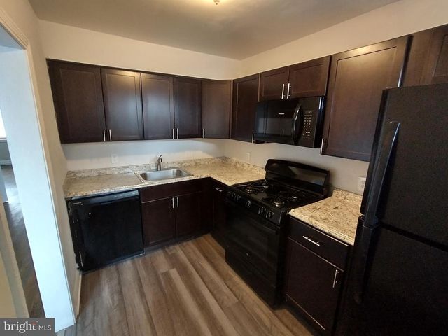 6105 CHINQUAPIN PKWY, Baltimore, MD 21239