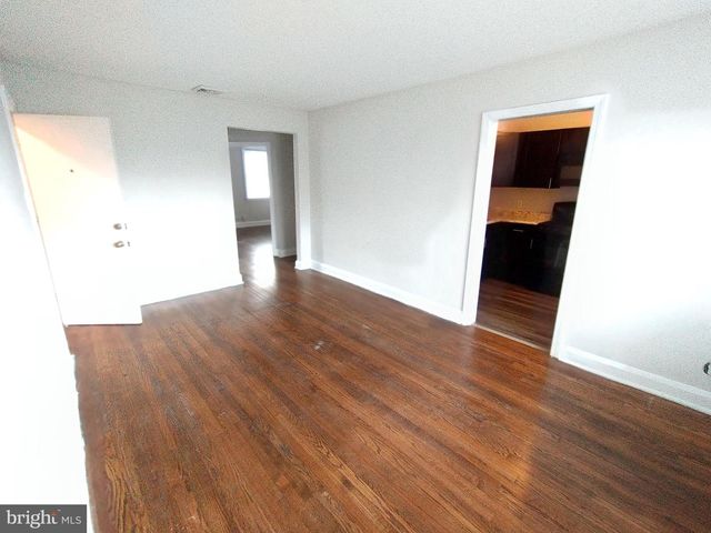 6105 CHINQUAPIN PKWY, Baltimore, MD 21239