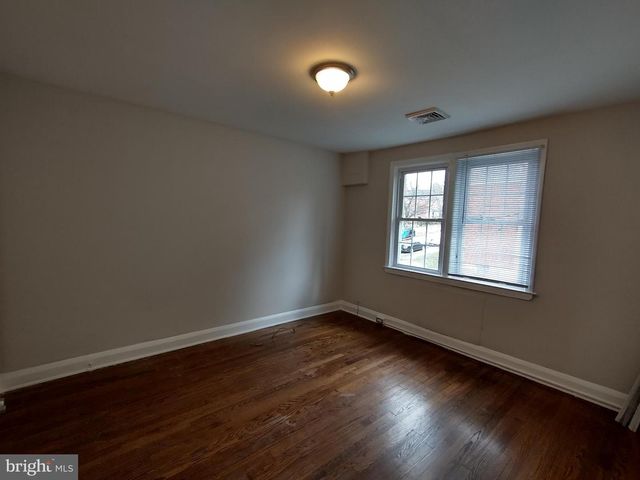 6105 CHINQUAPIN PKWY, Baltimore, MD 21239