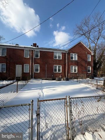 6105 CHINQUAPIN PKWY, Baltimore, MD 21239