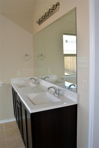 704 Westgate Court, Anna, TX 75409