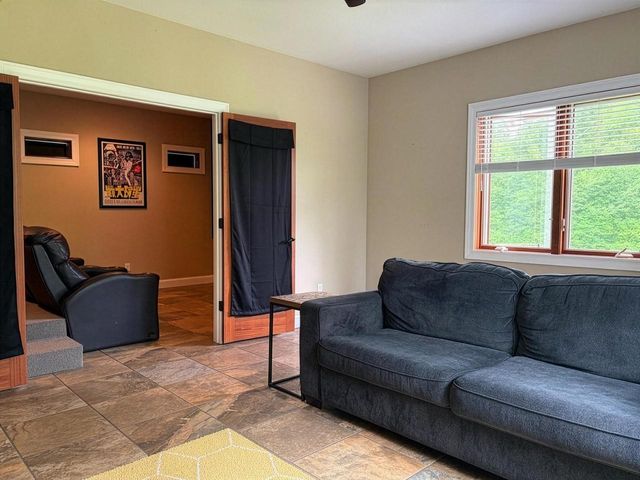 1115 Greendale ROAD, Sheboygan, WI 53081