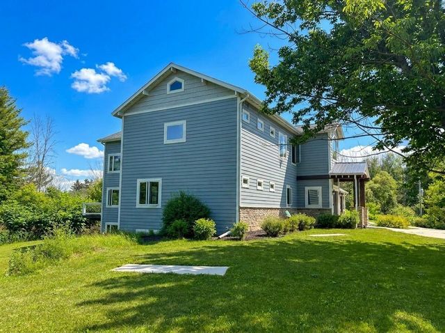 1115 Greendale ROAD, Sheboygan, WI 53081