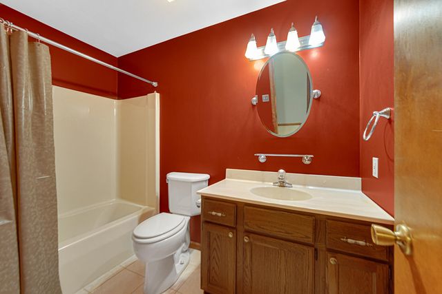 700 Meadow Lane, Crown Point, IN 46307