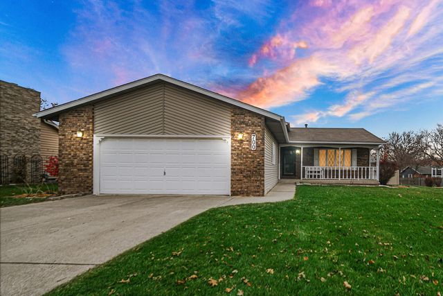 700 Meadow Lane, Crown Point, IN 46307