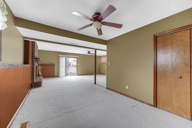 700 Meadow Lane, Crown Point, IN 46307