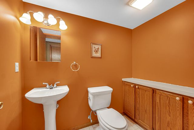 700 Meadow Lane, Crown Point, IN 46307