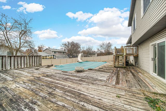 700 Meadow Lane, Crown Point, IN 46307