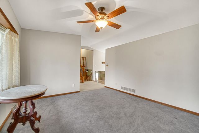 700 Meadow Lane, Crown Point, IN 46307