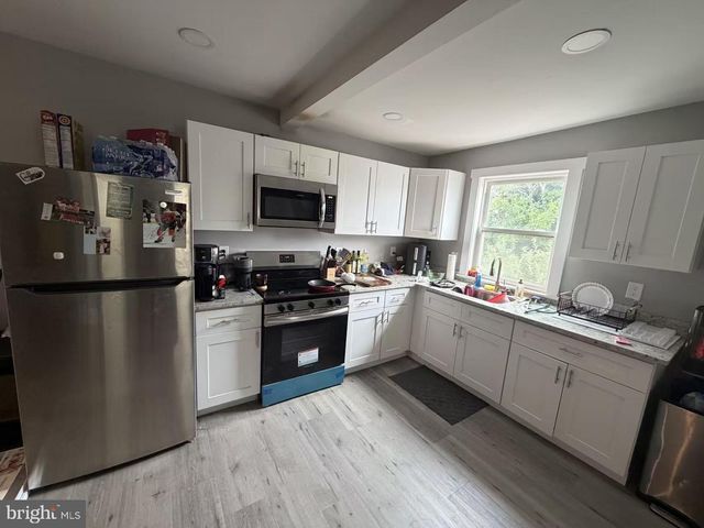 4215 SALEM ST, Philadelphia, PA 19124