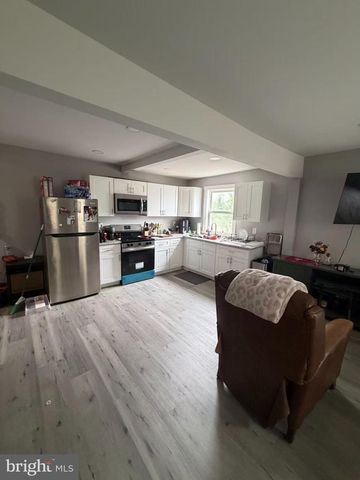 4215 SALEM ST, Philadelphia, PA 19124