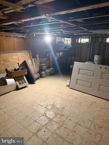 4215 SALEM ST, Philadelphia, PA 19124