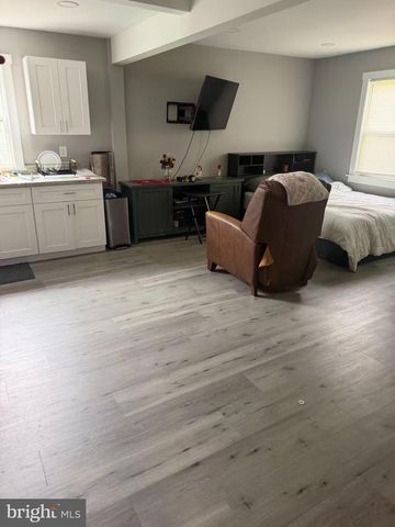 4215 SALEM ST, Philadelphia, PA 19124