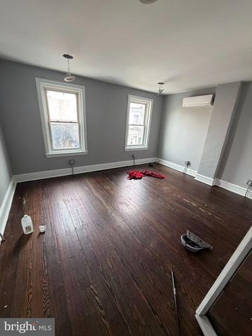 4215 SALEM ST, Philadelphia, PA 19124