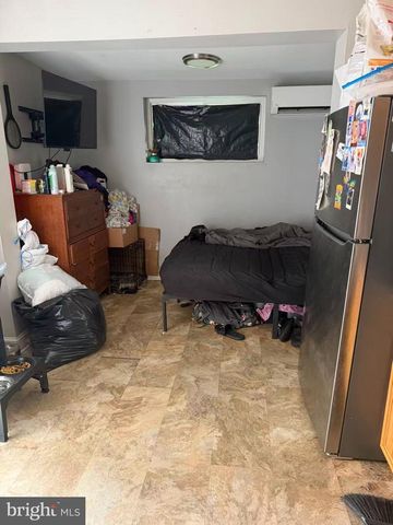 4215 SALEM ST, Philadelphia, PA 19124