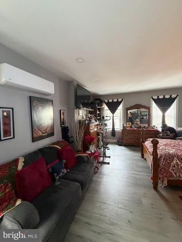4215 SALEM ST, Philadelphia, PA 19124