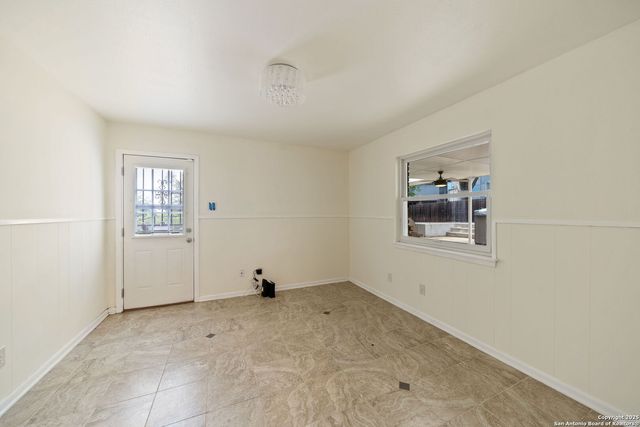 3918 Midvale, San Antonio, TX 78229