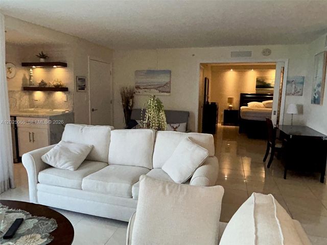 6917 Collins Ave 807, Miami Beach, FL 33141