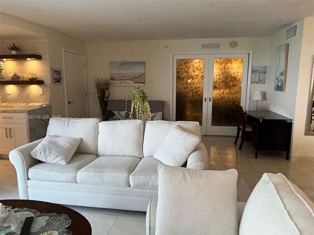 6917 Collins Ave 807, Miami Beach, FL 33141