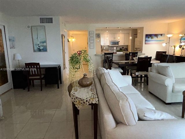 6917 Collins Ave 807, Miami Beach, FL 33141