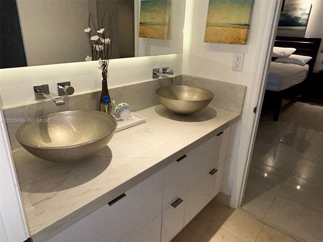 6917 Collins Ave 807, Miami Beach, FL 33141
