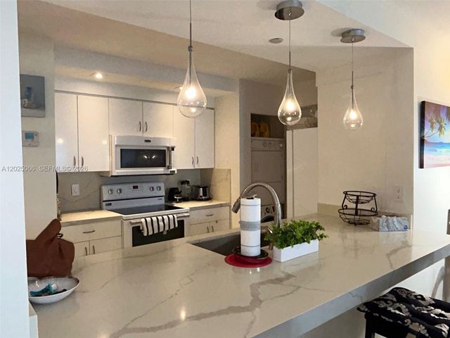 6917 Collins Ave 807, Miami Beach, FL 33141