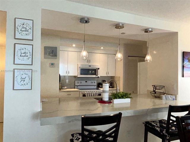 6917 Collins Ave 807, Miami Beach, FL 33141