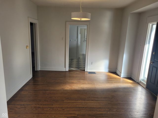 629 Carlyle Place, Indianapolis, IN 46201