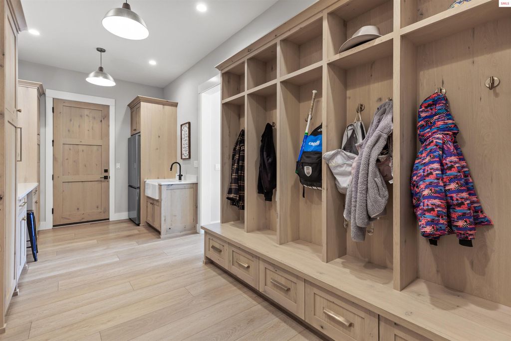 713 N Center Valley Rd, Sandpoint, ID 83864 photo 28