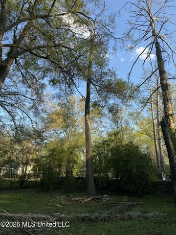 2716 Woodside Drive, Jackson, MS 39204