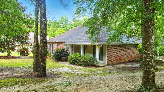 129 E Sunnybrook Road, Carriere, MS 39426