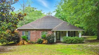 129 E Sunnybrook Road, Carriere, MS 39426