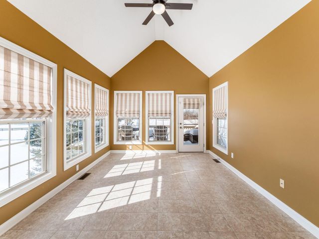 6688 Knoll View Court, Powell, OH 43065