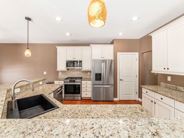 6688 Knoll View Court, Powell, OH 43065