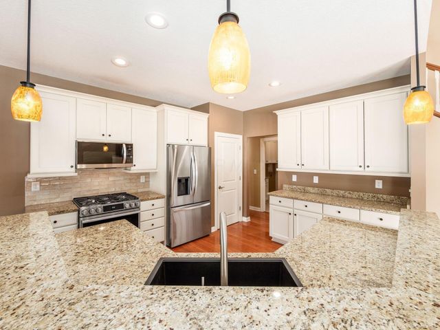 6688 Knoll View Court, Powell, OH 43065